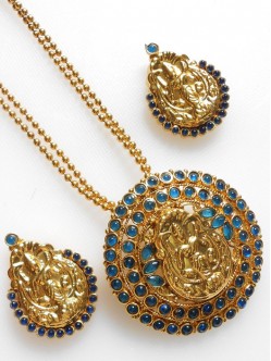 Polki Pendant Set